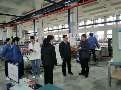 凌兵奎走访高新区电气装备产业园区企业